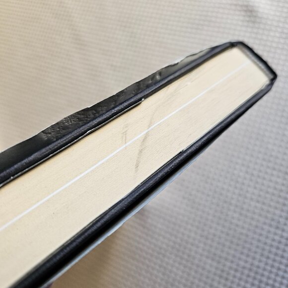 4/$40 The Accountant's Story - Roberto Escobar - Hardcover - Picture 4 of 7